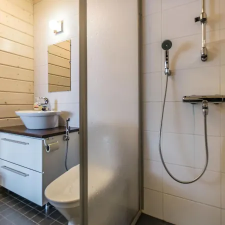 Holiday home Hallan Karhu C- Paritalo By Interhome *